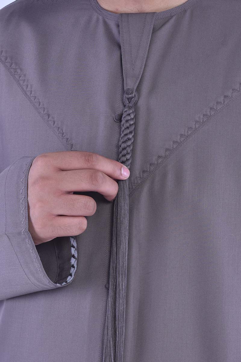 Emirati Kandura Pastel Brown Thobe Kandura Jubba Qamis (2)